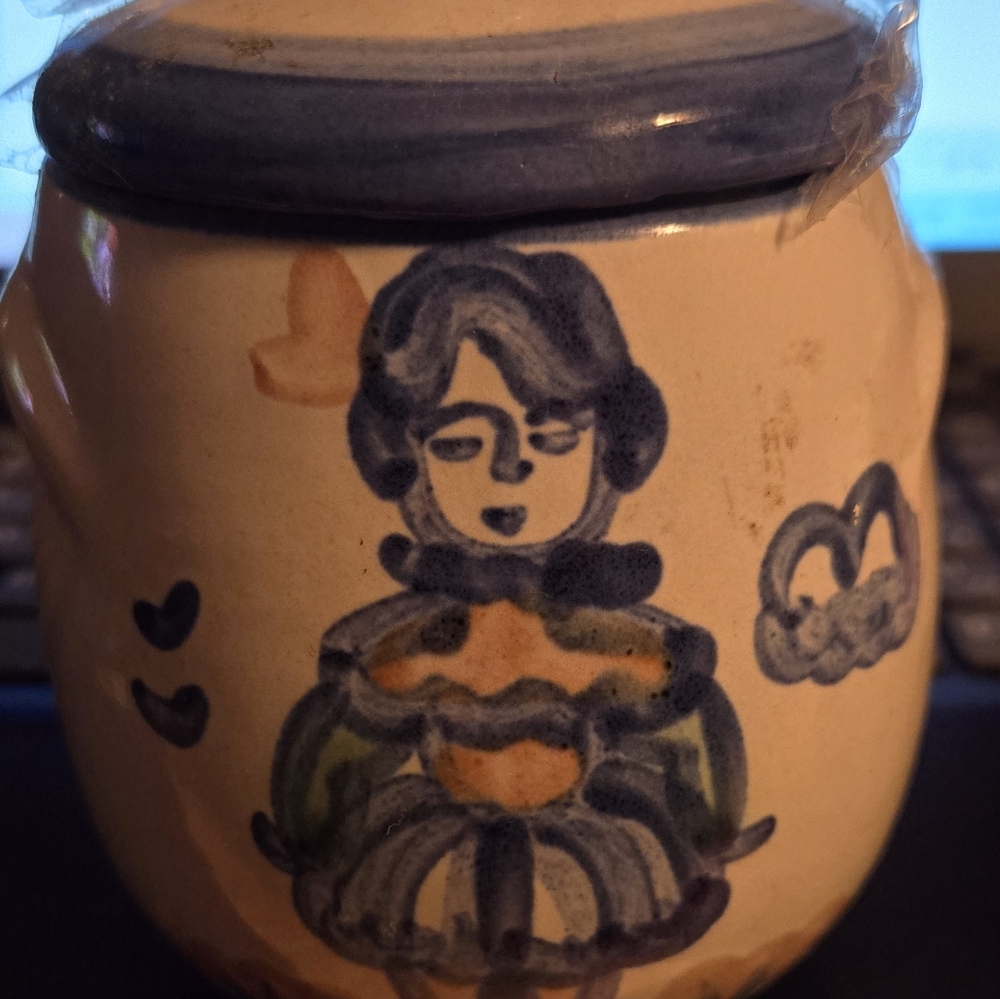 M A Hadley container